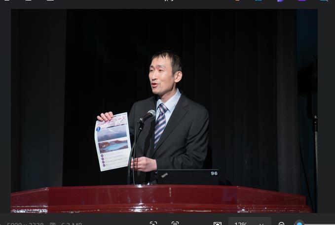 火山本部地域講演会での講演者の様子